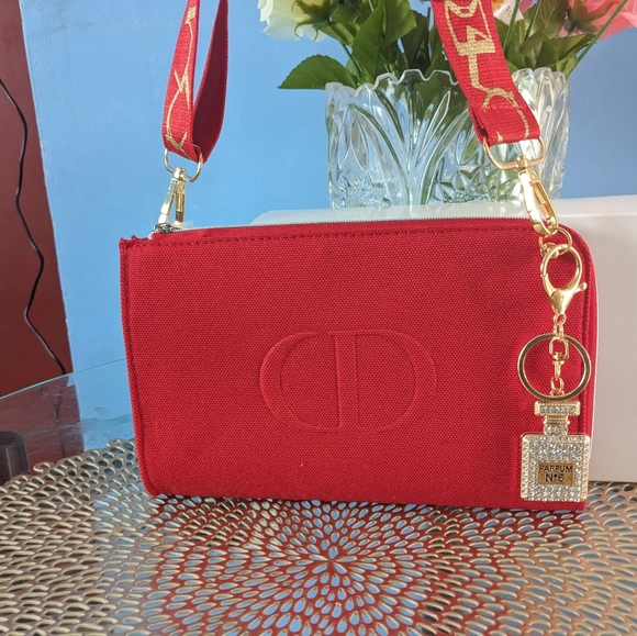 Dior - Picture 6 of 11